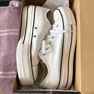 Converse White Canvas Platform Sneakers size 7.5